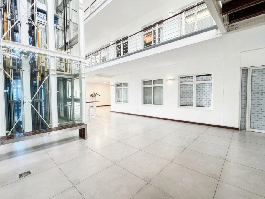 To Let Commercial Property for Rent in Mouille Point Western Cape